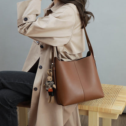 Amelia - Leather Crossbody Bucket Bag