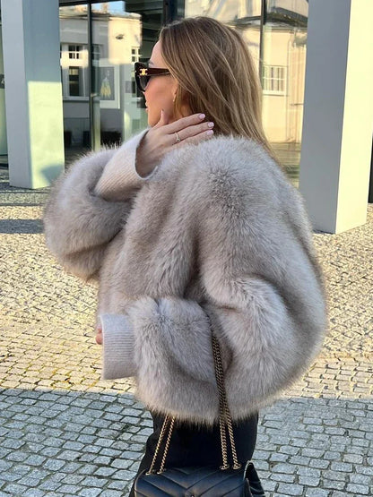 Luna - Luxurious Fluffy Faux Fur Coat